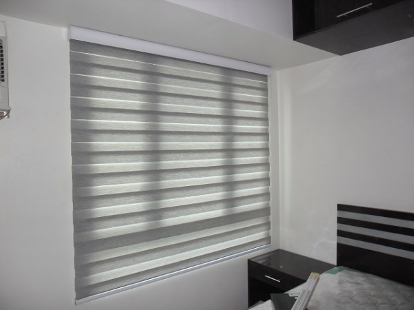 G302 Rattan Finish of Combi Blinds