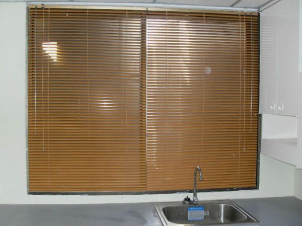 Mini Blinds: Sugar Maple