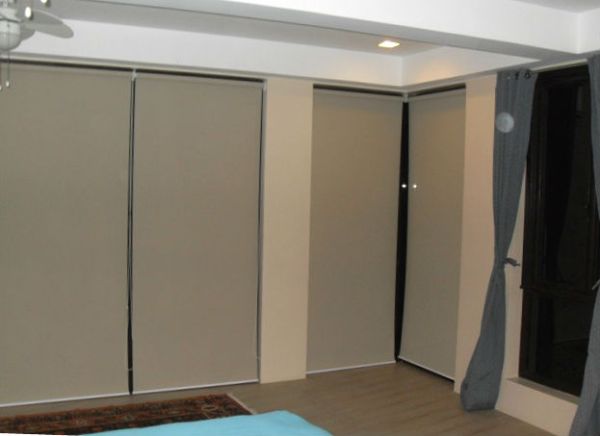 Roller Blinds in Blackout Material