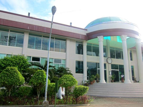 MSEUF Library, Lucena City, Philippines