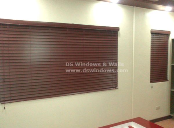 Elegant Faux Wood Blinds for Living Room