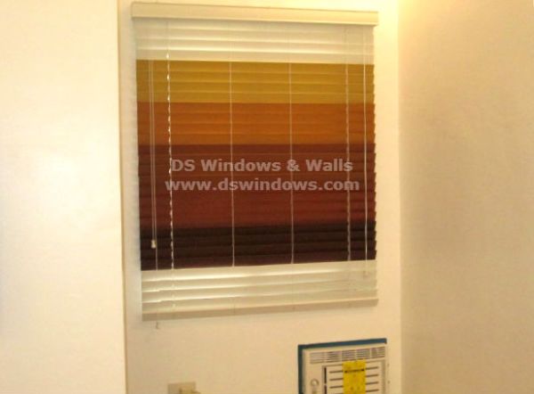 Elegant and Stylish Look of Wood Blinds in Different Color Combination