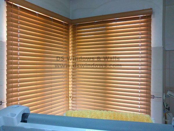 Faux Wood Blinds that Bring an Stylish Look in your Windows