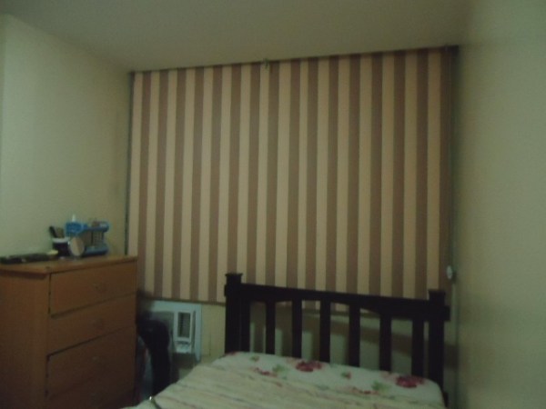 Maximizing space with vertical blinds